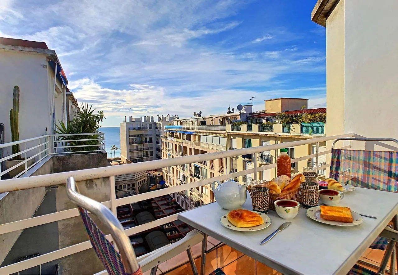 Nestor&Jeeves - Beach Cottage Terrace - Central - Very Close Sea - Top Floor Nicea 0*,